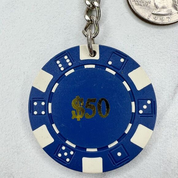 Las Vegas Nevada Poker Chip Casino Souvenir Keychain Keyring - Picture 7 of 7